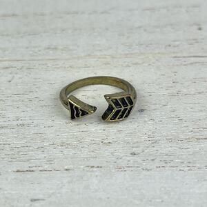 Dark Gold Tone Black Arrow Shaped Cuff Ring Bohemian Jewelry Size 5.5 NWOT